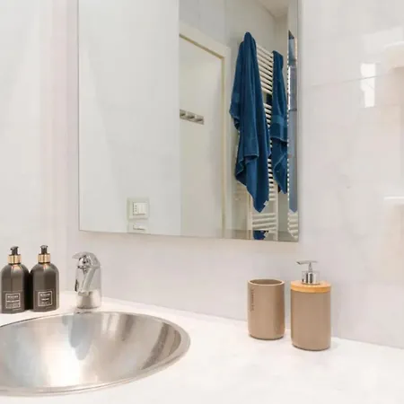 Luxury Apartment Cagliari Sardegna アパート *